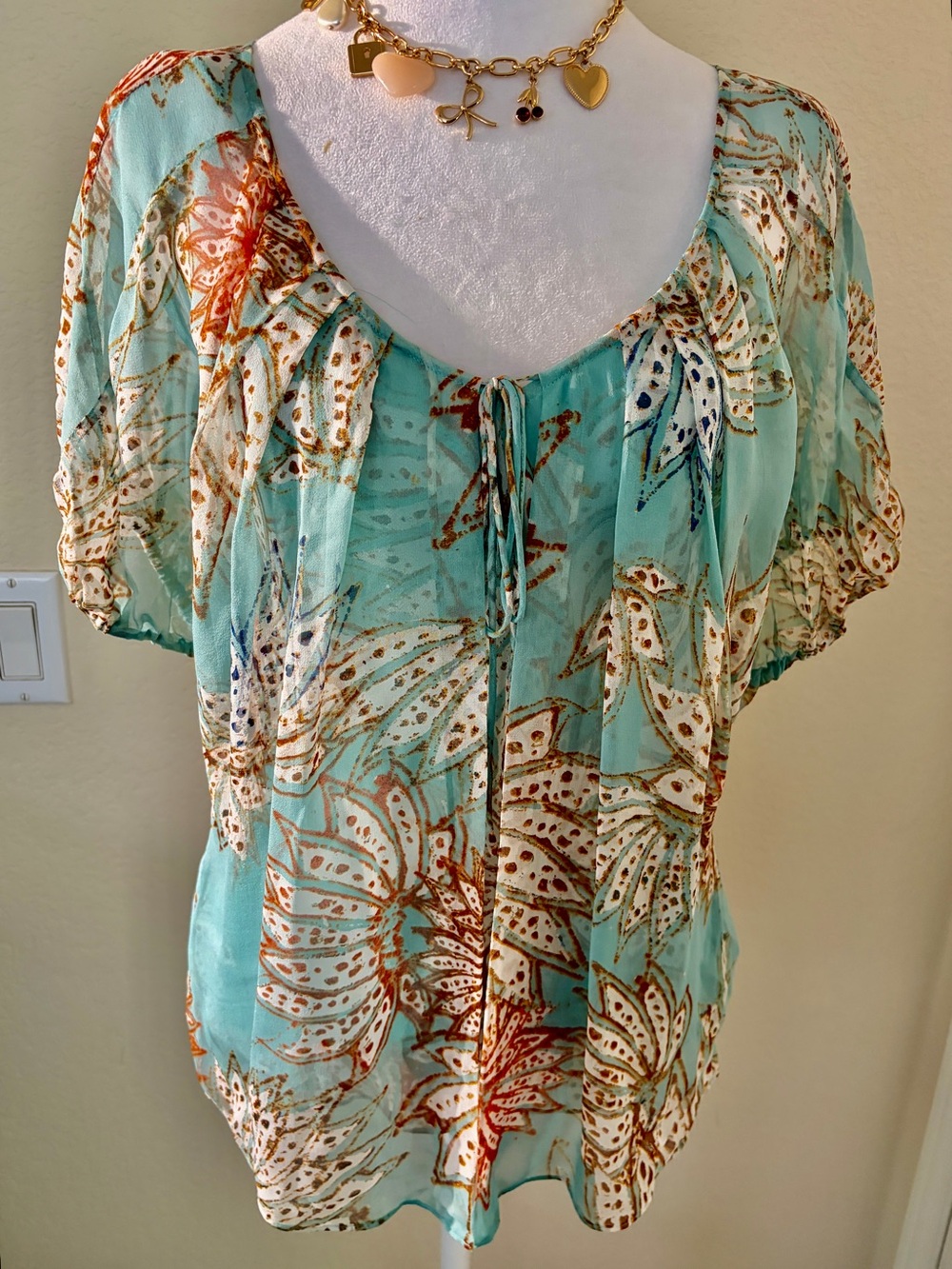 Diane Von Furstenberg Light Sea Foam Green Printed Silk Peasant Blouse
